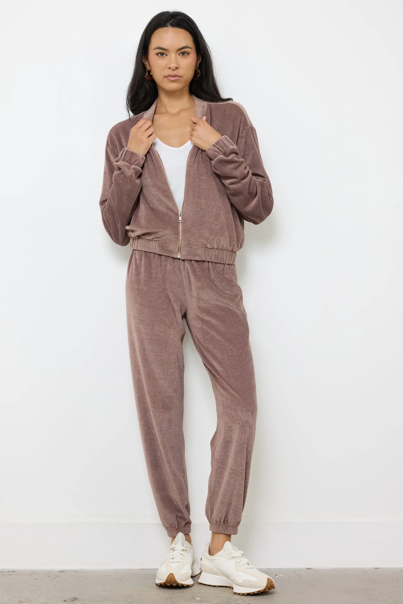 Retro Velour Sweatpant - Image 5