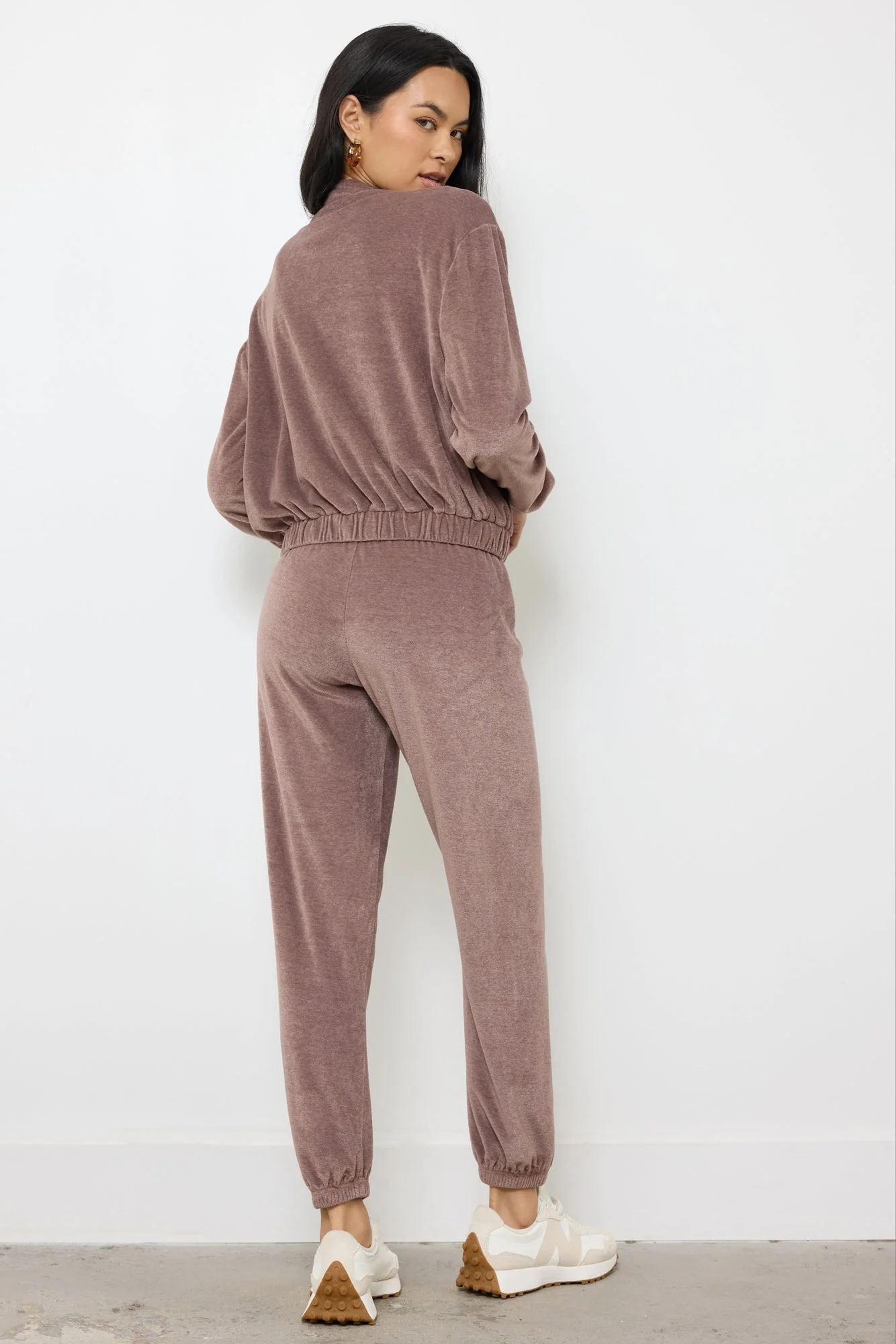 Retro Velour Sweatpant - Image 7