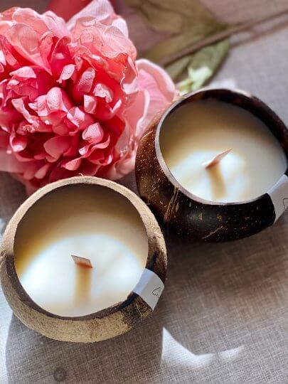 Eco-Friendly Coconut Wax Candle in Coconut Shell - Image 4