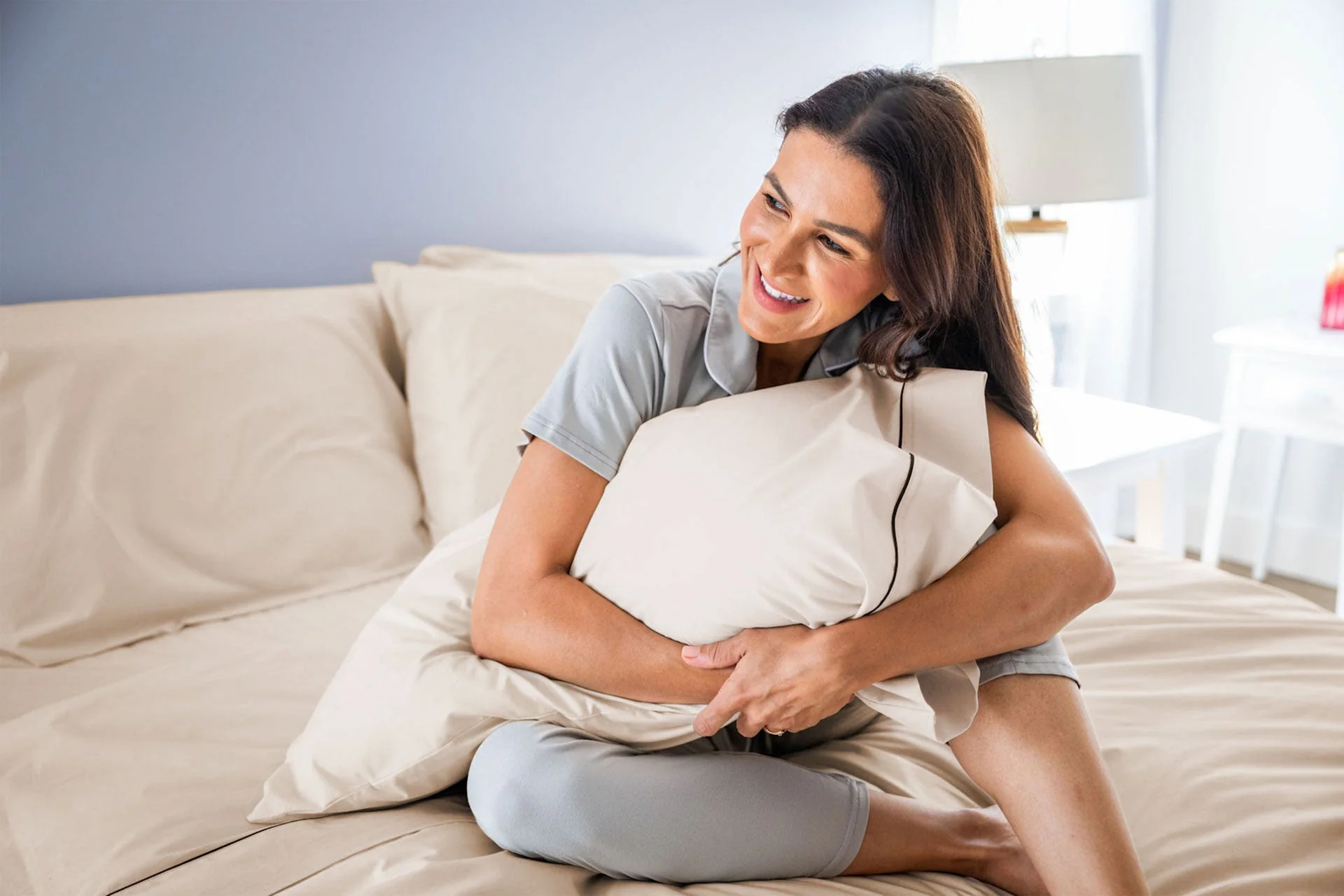 USA Cotton Pillowcases - Classic Piping Design - Image 4