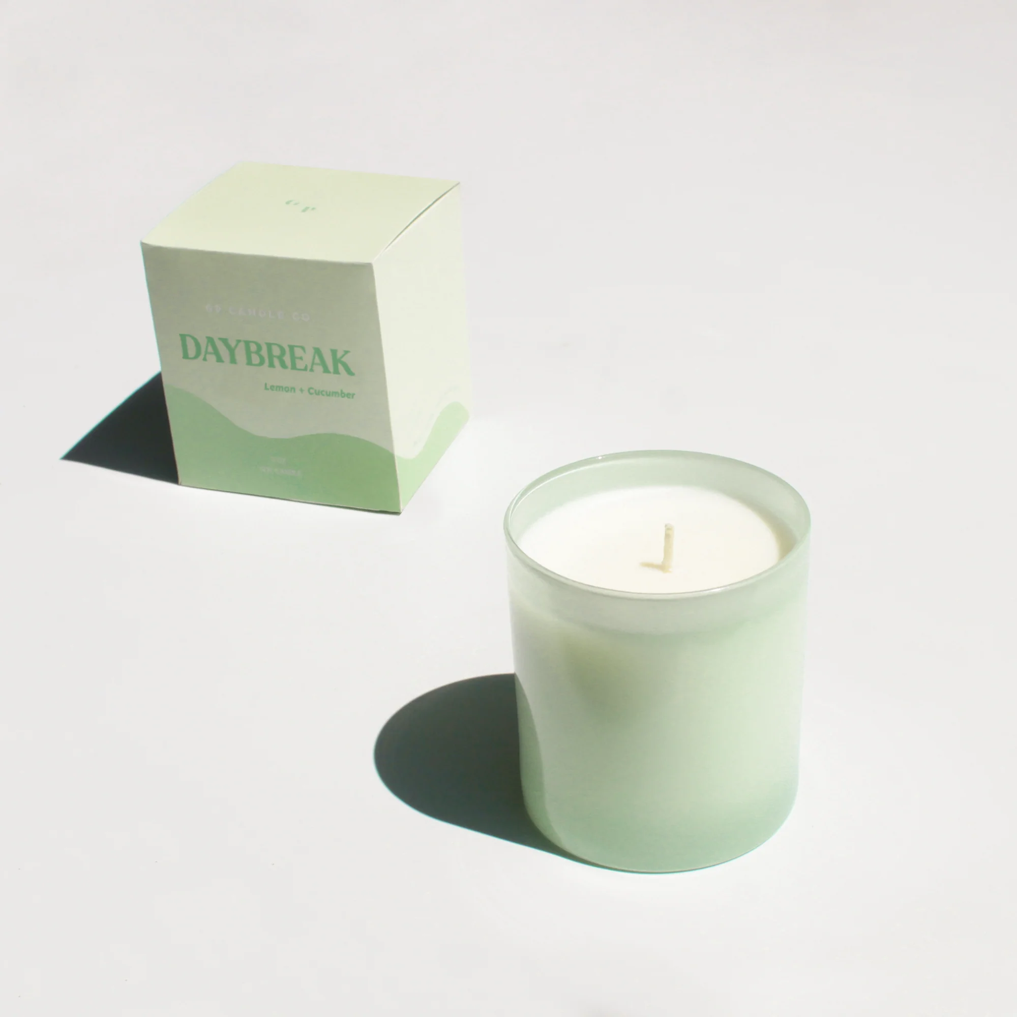 Daybreak 9 oz. Hue Soy Candle - Lemon & Cucumber - Image 2