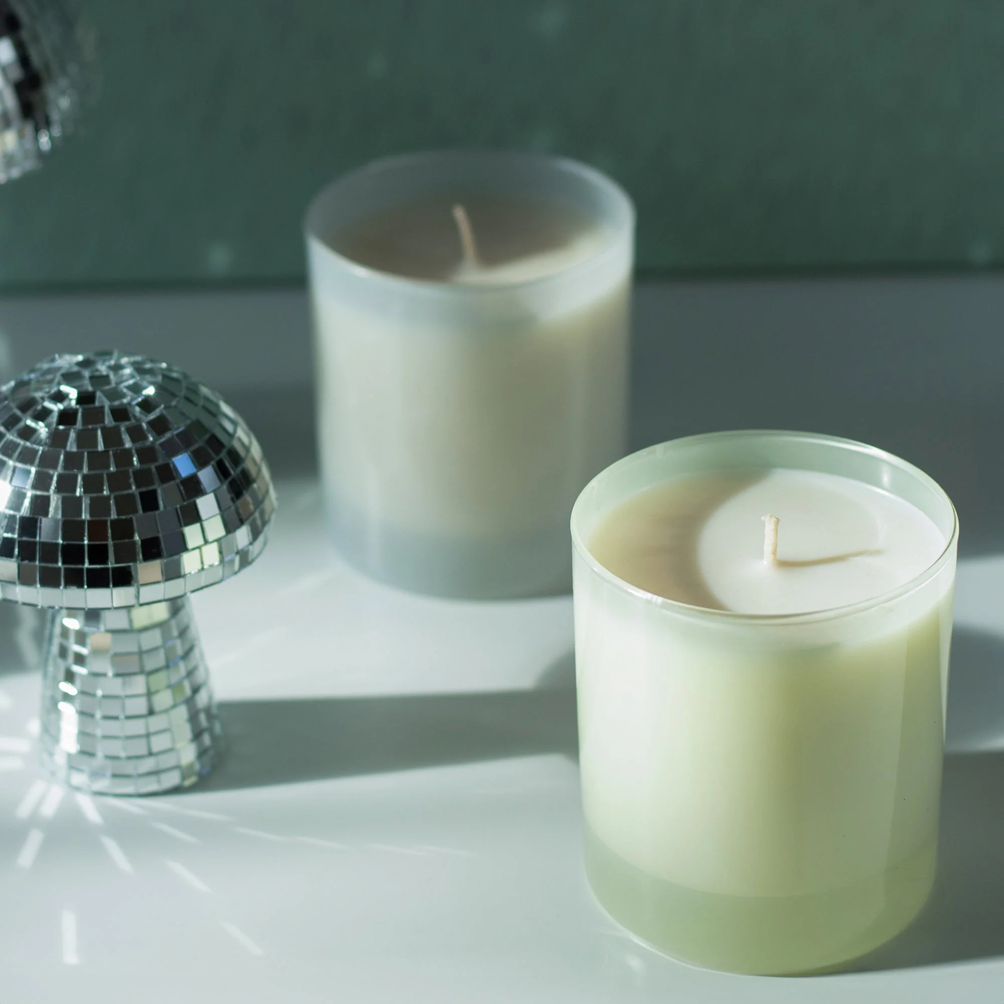 Daybreak 9 oz. Hue Soy Candle - Lemon & Cucumber - Image 3