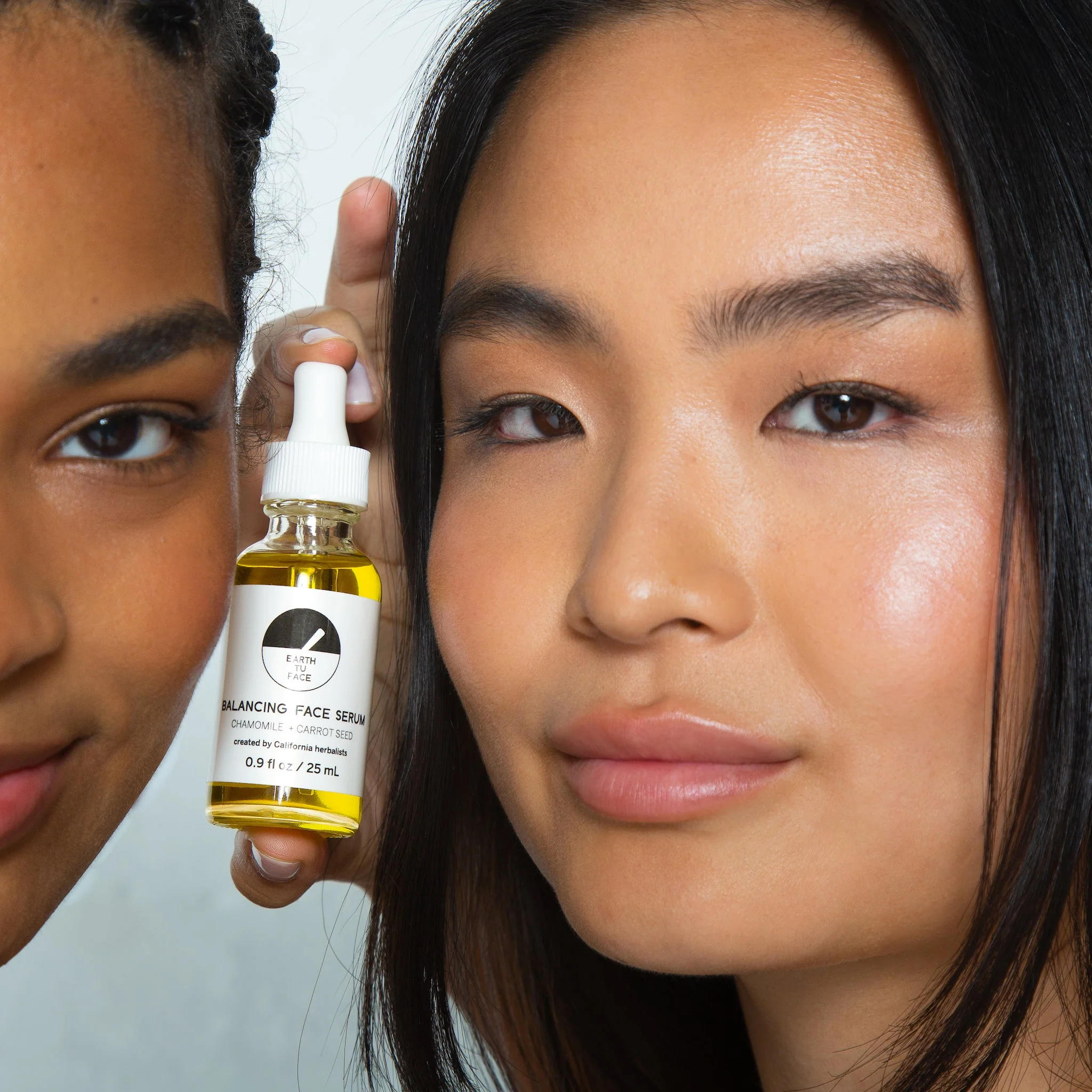 Organic Nourishing Blue Chamomile Facial Serum - Image 2