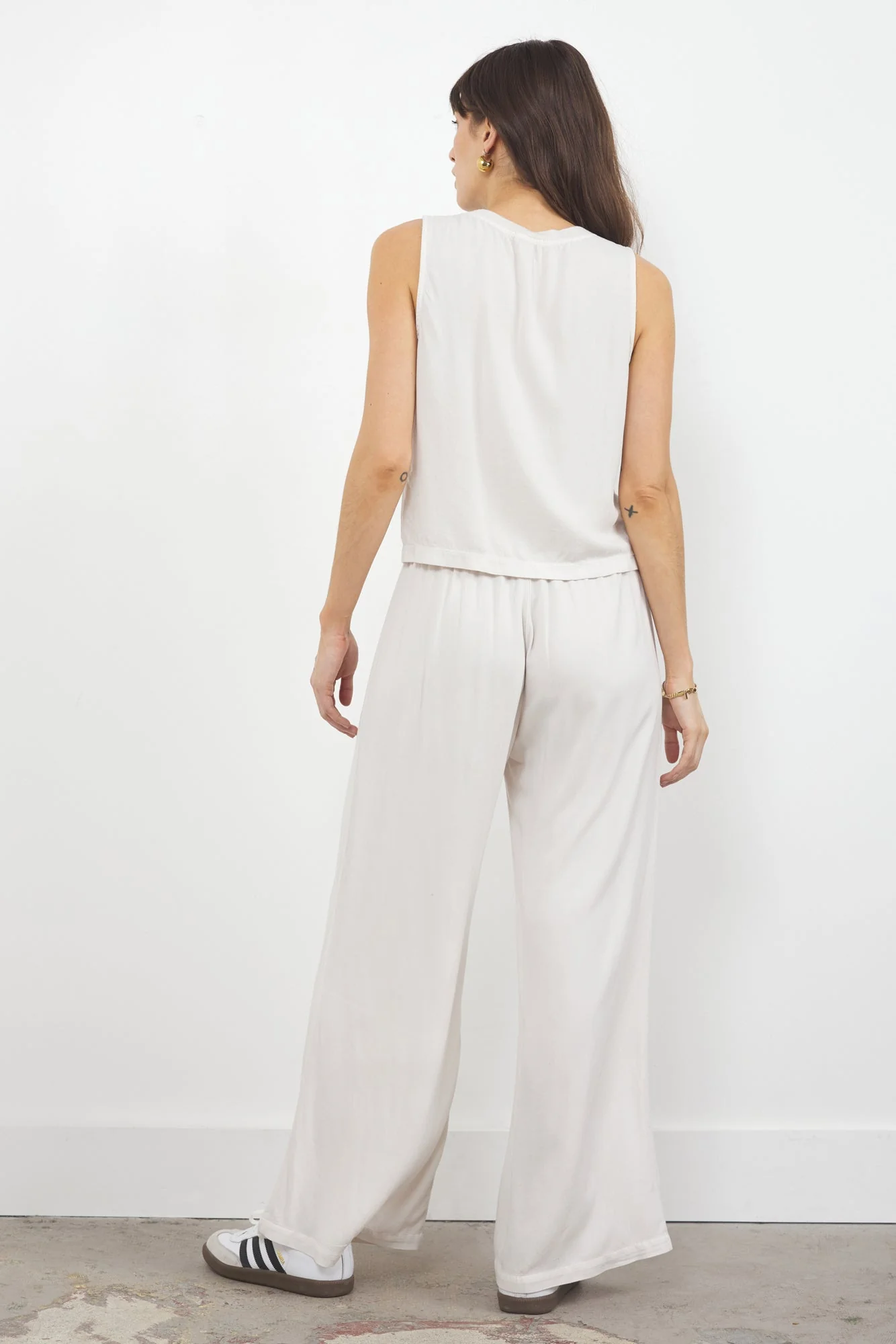 Helena Soft Washed Twill V Neck Tank - Image 11