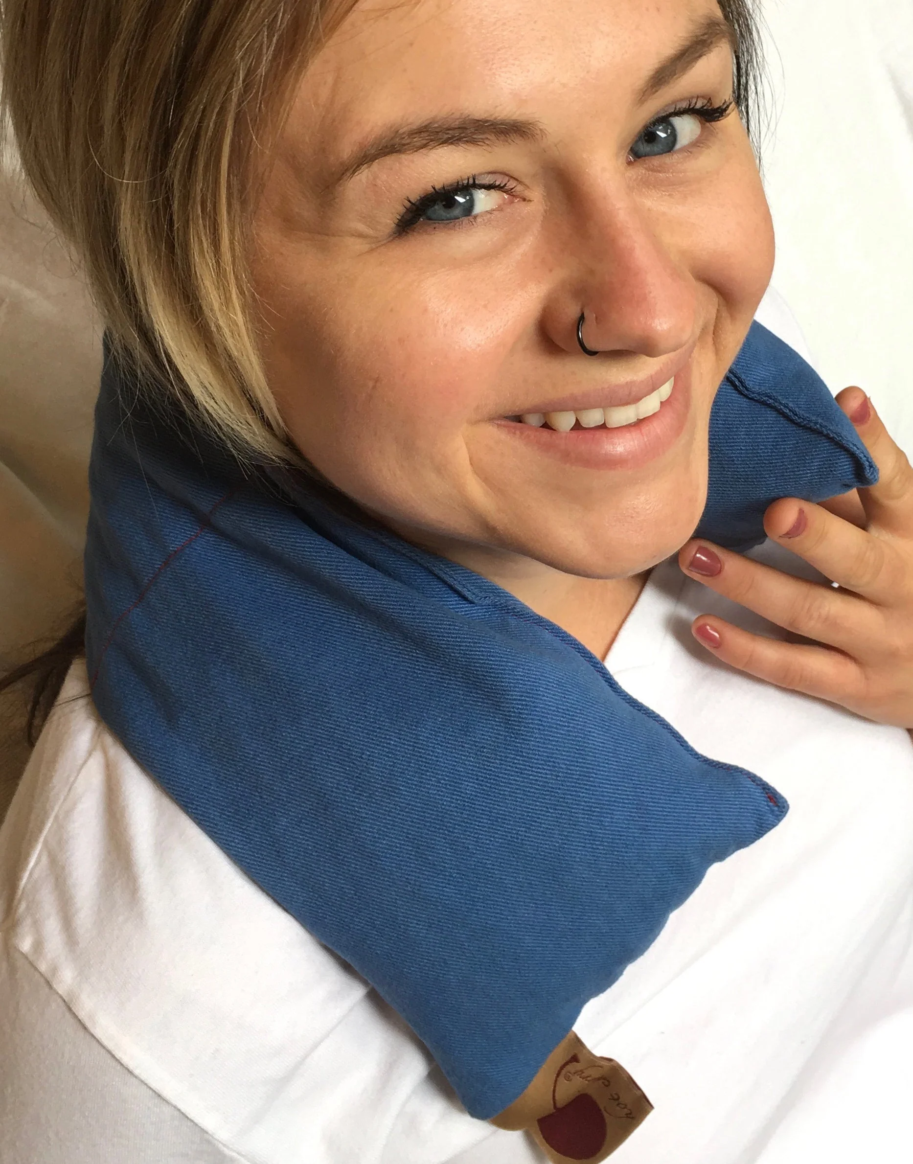 Hot Cherry Microwavable Neck Wrap - Blue Denim - Image 2