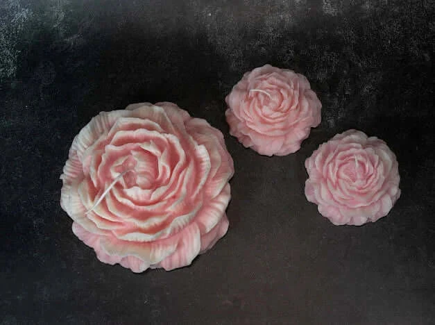 Sculptural Peony Soy Wax Candle - Floral Scent - Image 4