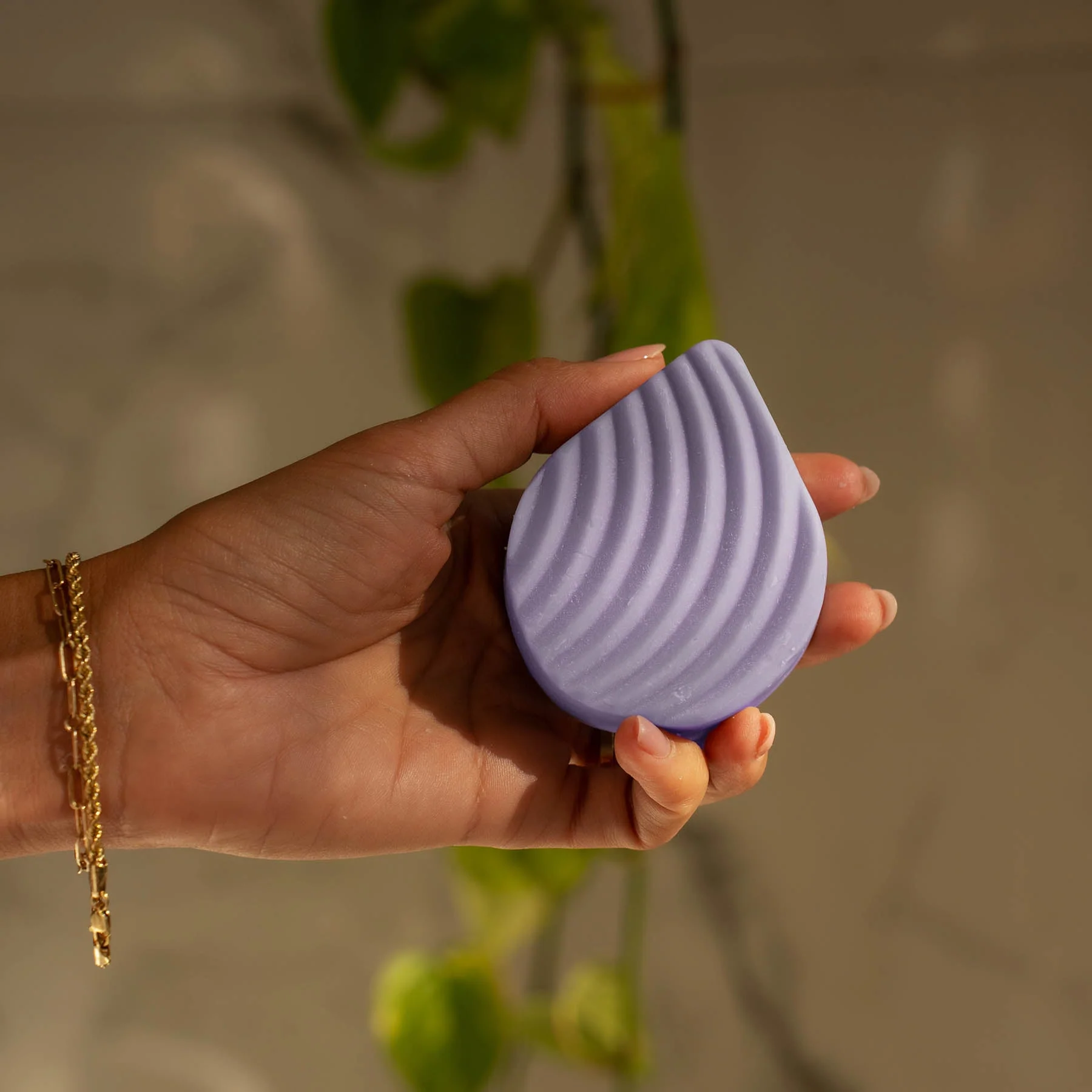 Hydrating Body Lotion Bar - Dry Skin Relief - Image 4