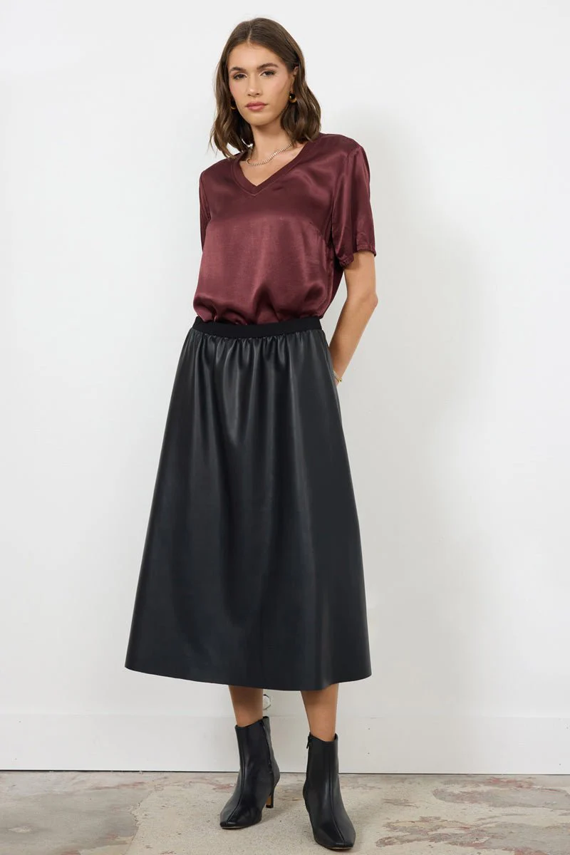 Nice & Easy V-Neck Relaxed Fit Top - Image 3