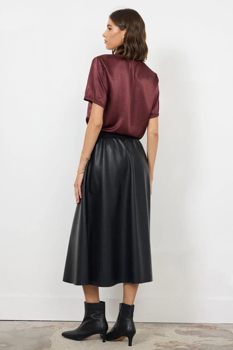 Nice & Easy V-Neck Relaxed Fit Top - Image 4