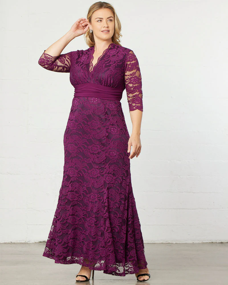 Plus Size Screen Siren Lace Evening Gown - Image 19