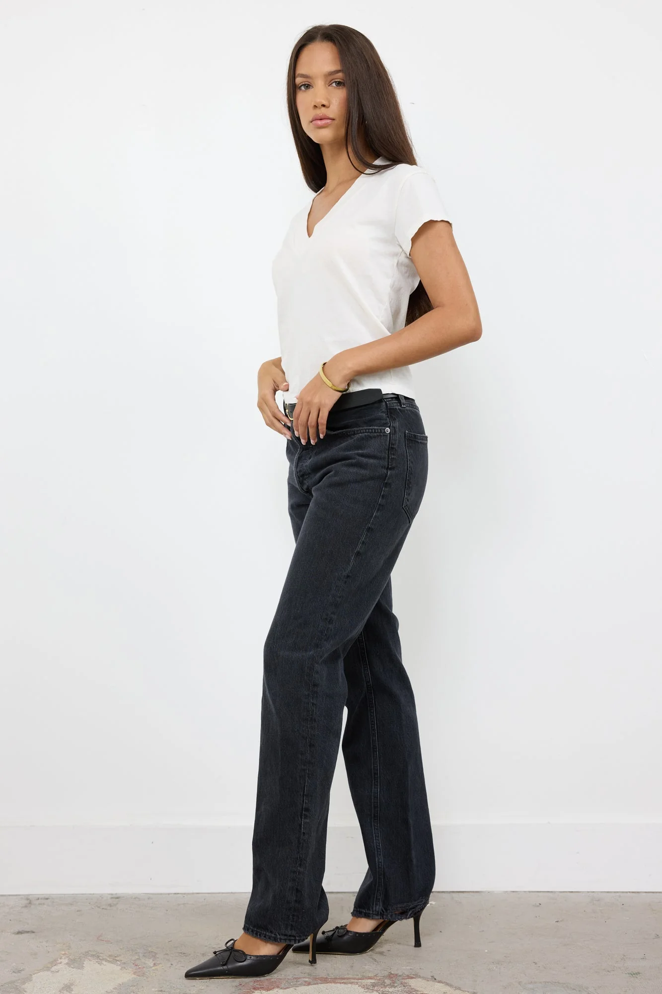 Suri Organic Deep V Cap Sleeve Organic Cotton Tee - Image 6