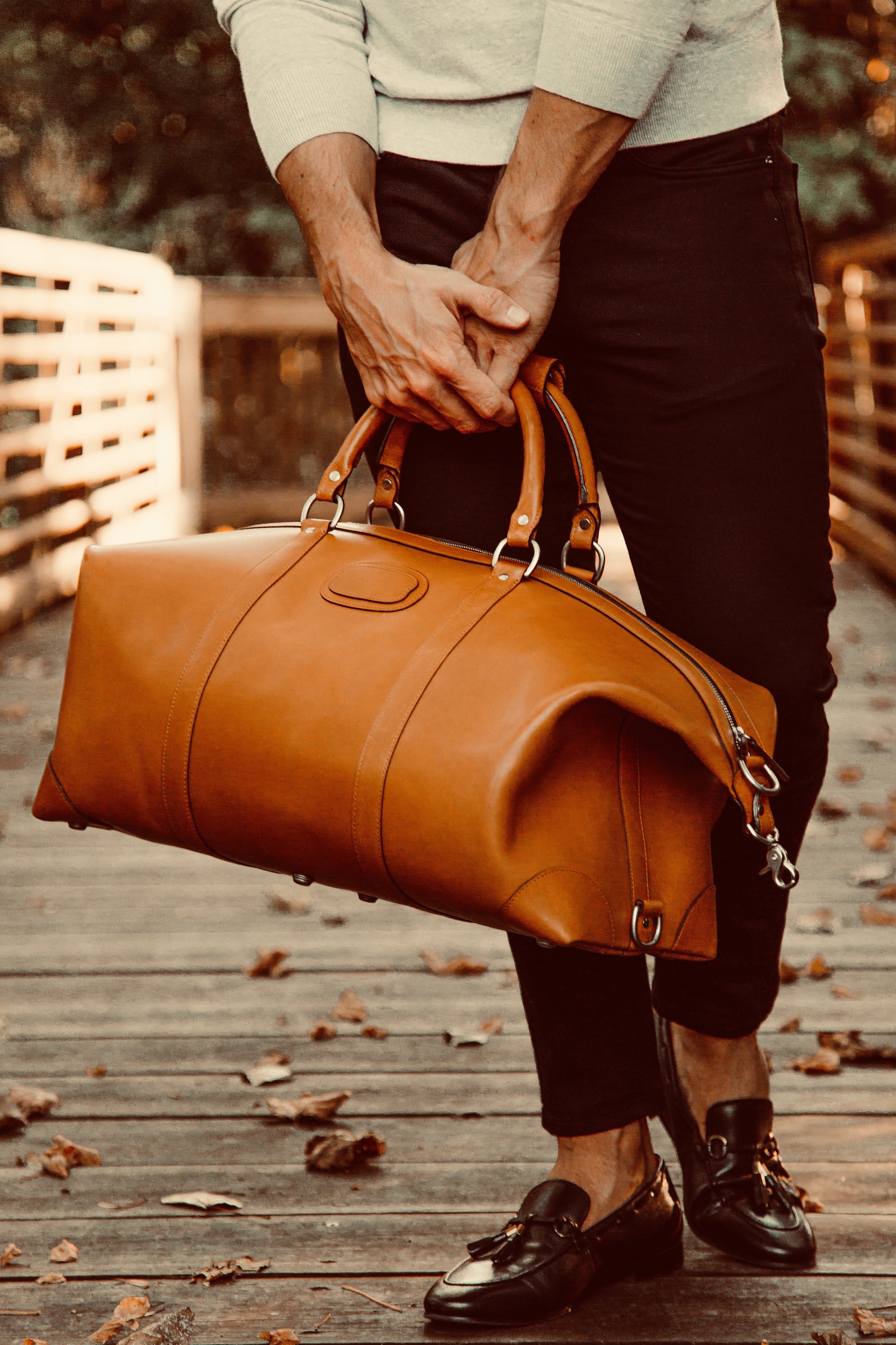 Classic Leather 22" Twain Weekender Bag - Image 50