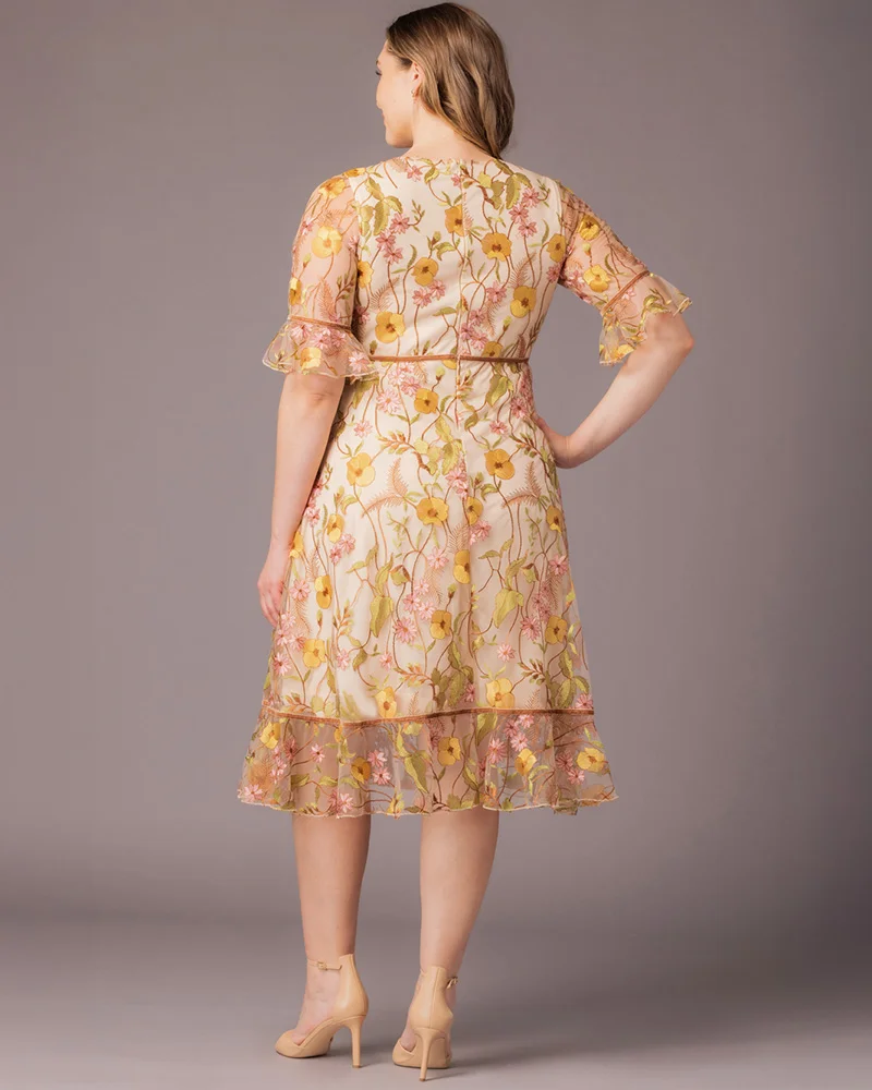 Plus Size Wildflower Embroidered Dress - Image 12
