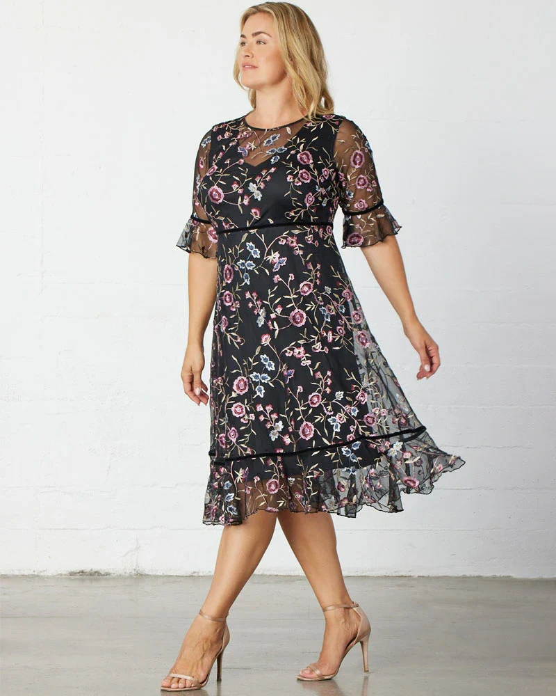 Plus Size Wildflower Embroidered Dress - Image 16