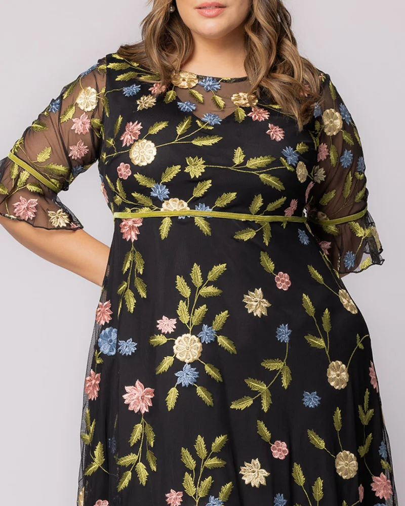 Plus Size Wildflower Embroidered Dress - Image 24