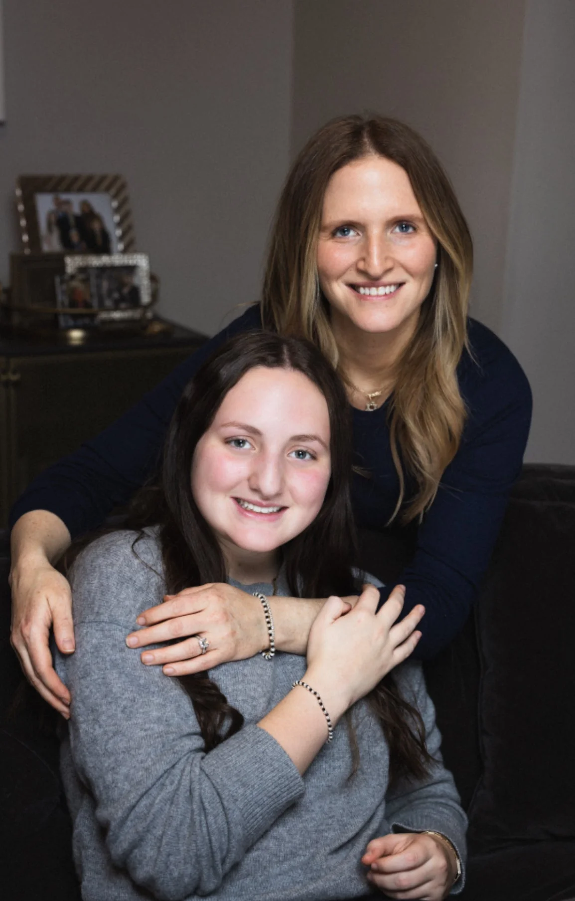 Zoe and Me Mother & Daughter Bracelet in "Amour" - Image 8